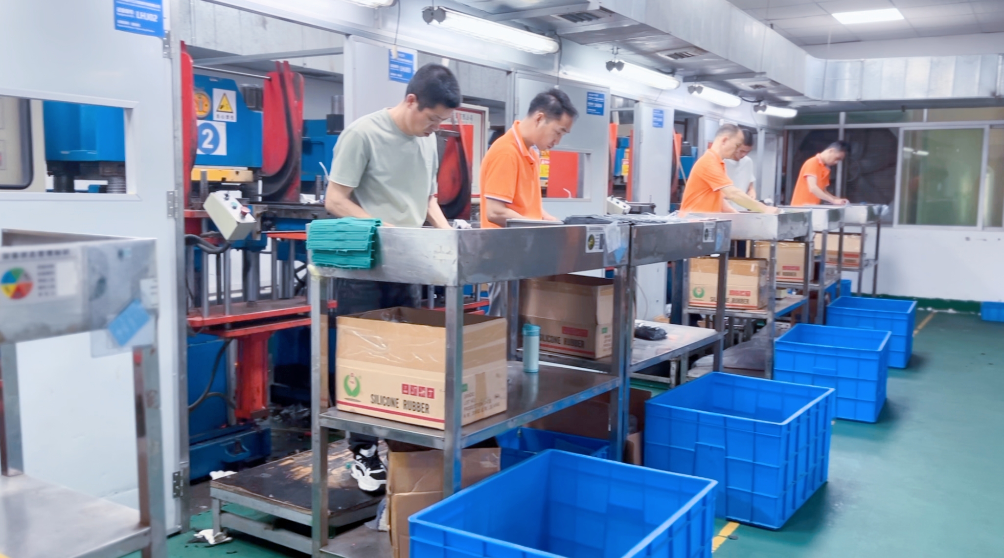 【新品速遞】卡立方集團RFID硅膠腕帶工廠NFC變色硅膠腕帶光變手環(huán)新品上市