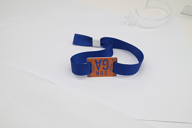 不干膠標(biāo)簽貼紙的分類描述！